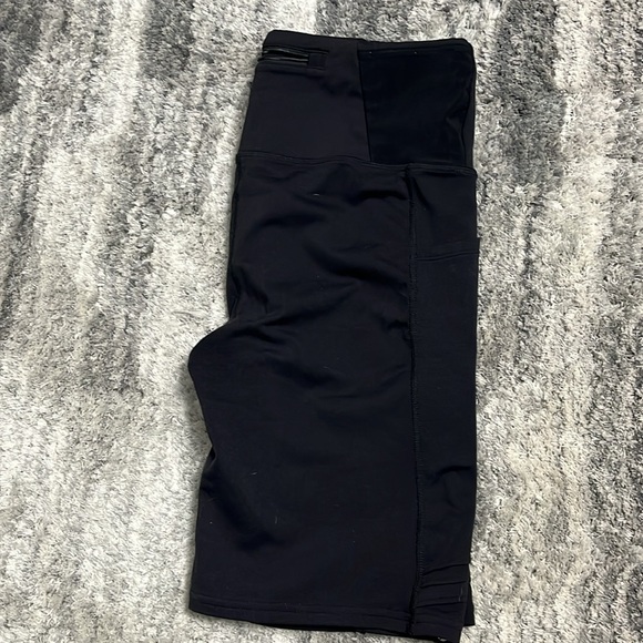 Oiselle pocket jogger long shorts, size 10 - Picture 3 of 5